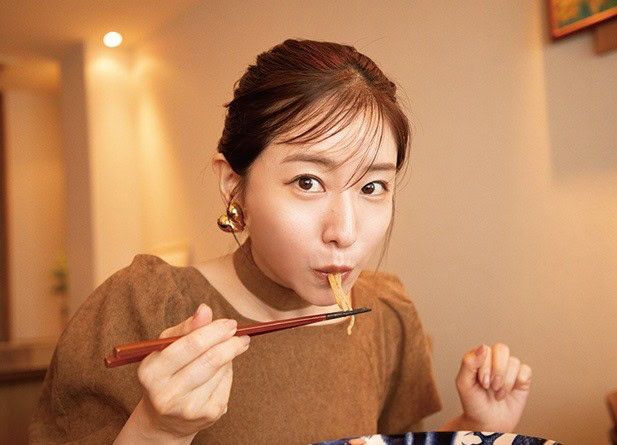 雑誌smart／田中みな実の連載「となりのみな実さん」episode 61 麺が好き！ Guest・弘中綾香さん