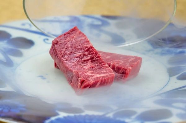 【東京都新宿区】和牛を最大限に引き立てる珠玉の焼肉体験！「新宿うしみつ」オープン