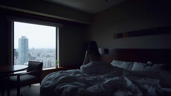 美術家・百瀬文の映像作品《Flos Pavonis》