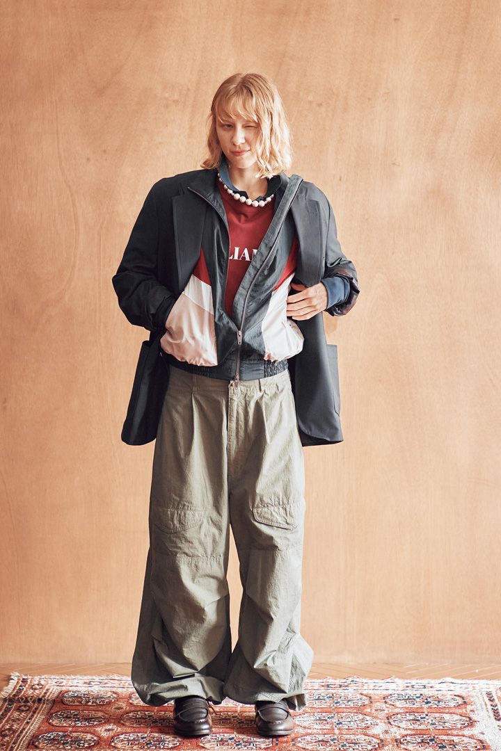 この冬一番かわいいのはトラックジャケット×テーラードジャケットのコーデ。おすすめ6選