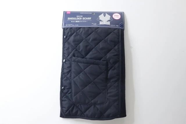 ダイソー キルト肩掛けマフラー パッケージ