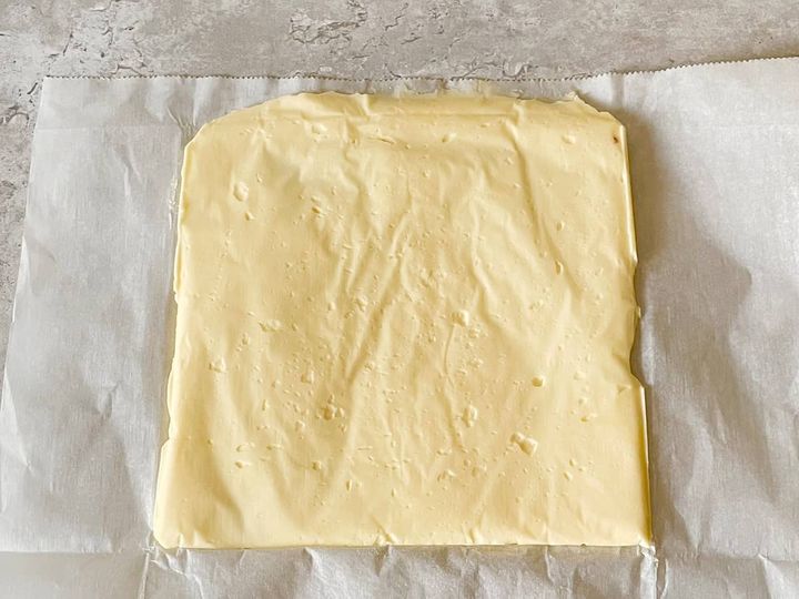 デニッシュ食パン