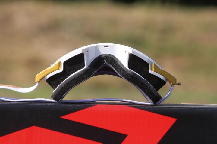 【DFG ブリッツゴーグル】ミラーレンズが標準で付属！ DFGアウトリガーのブリッツゴーグル【編集スタッフが本気で試す！みんなのテスト】