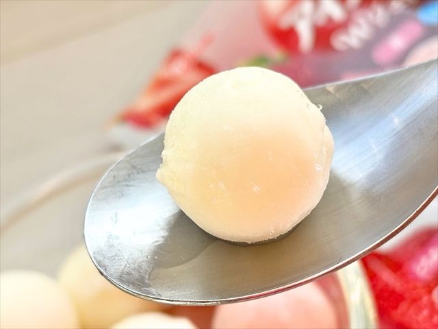 アイスの実Wジェラート＜苺・ミルク＞ミルクジェラート