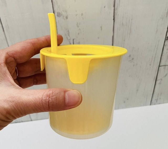 セリア「ふわふわエッグメーカー」容器