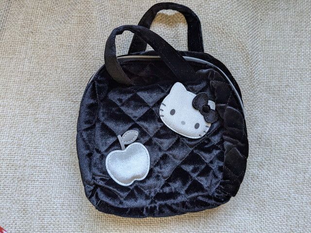 HELLOKITTYBRILMYコスメポーチ