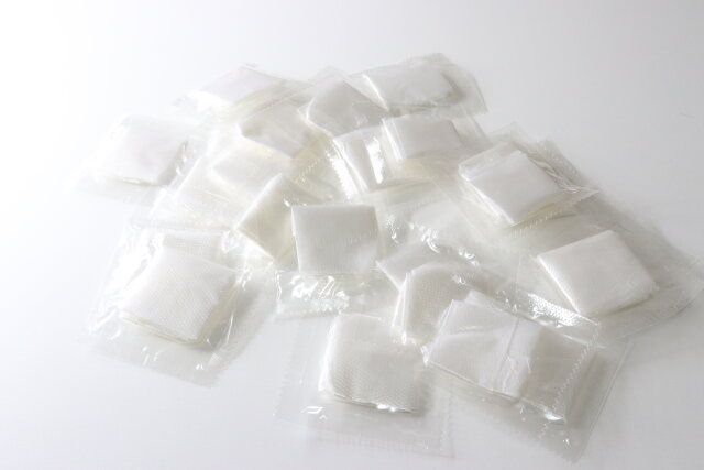 持ち運びやすいポリエチレン手袋 50枚入り 入り数