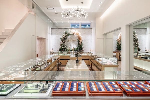 【大阪府大阪市】ジュエリーショップ「garden心斎橋」が移転リニューアル！挙式が叶う専用チャペル誕生