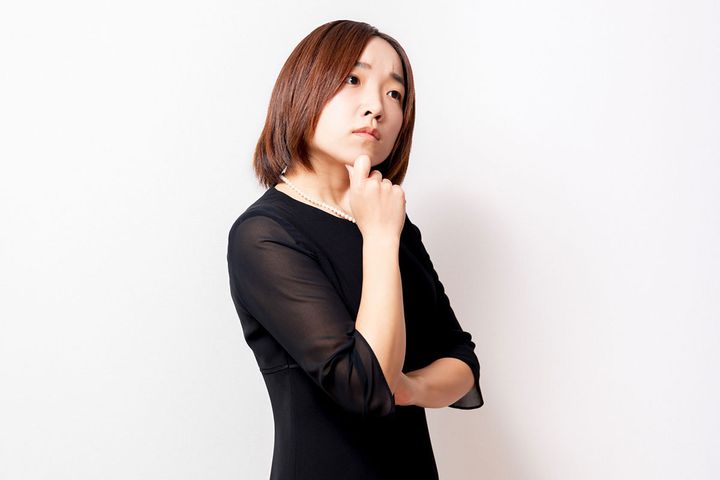 お葬式のタイツは透けてないとだめ！？