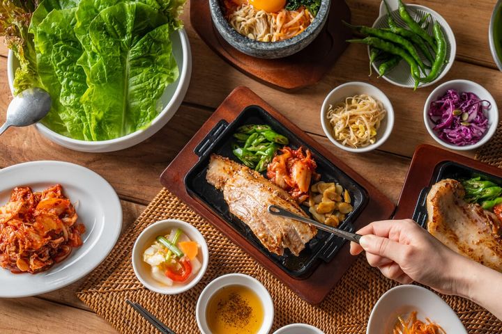 VEGEGO 오늘의 식단&café（ベジゴ オヌレシクタン＆カフェ）