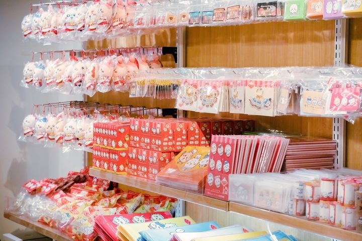 「ちいかわレストラン」グッズショップ