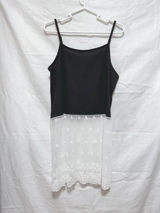 しまむら「裾レースキャミソールチュニック」