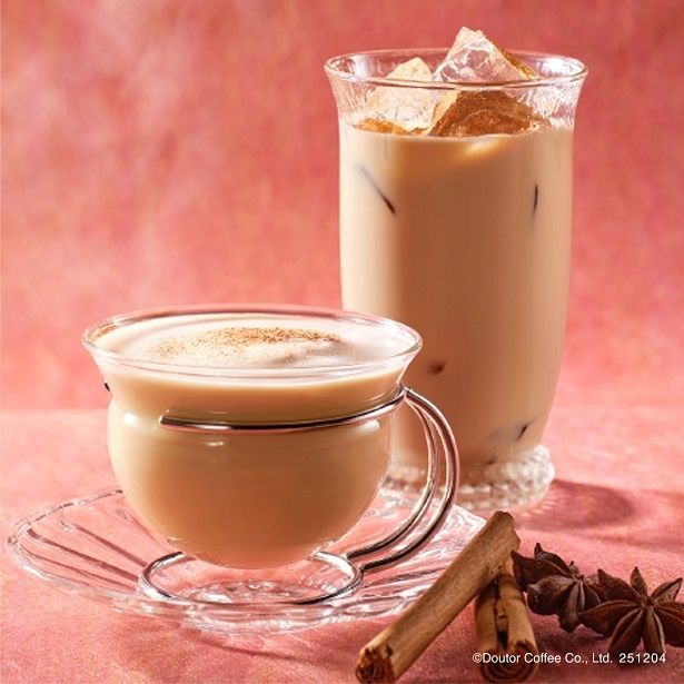 「マサラチャイティー 」(HOT／ICED、R580円～)