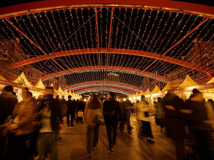 Christmas Market in 横浜赤レンガ倉庫 イルミネーションルーフ