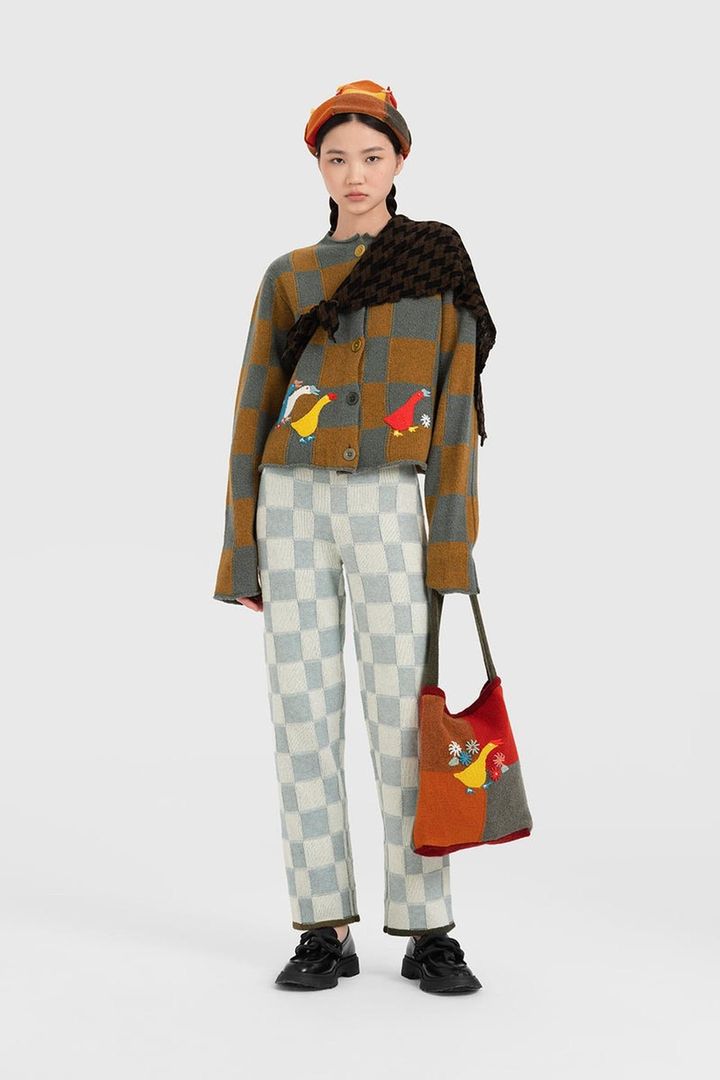 画像2: YanYan 2025-26年秋冬コレクション 出典：ヤンヤン