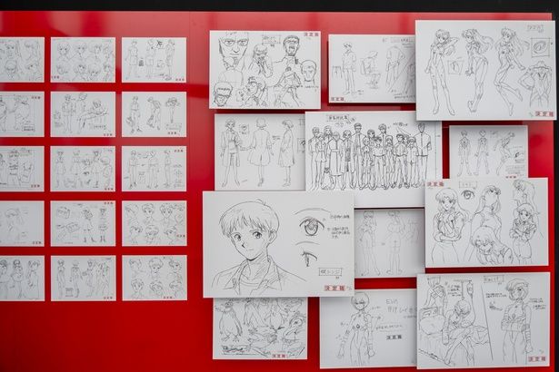 キャラクターや汎用人型決戦兵器、メカなど、作画の基本となる設定資料が公開されている