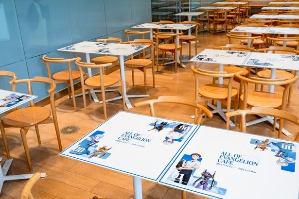 2026年1月12日(祝)までの期間中は、各キャラクターがデザインされたテーブルで楽しめる