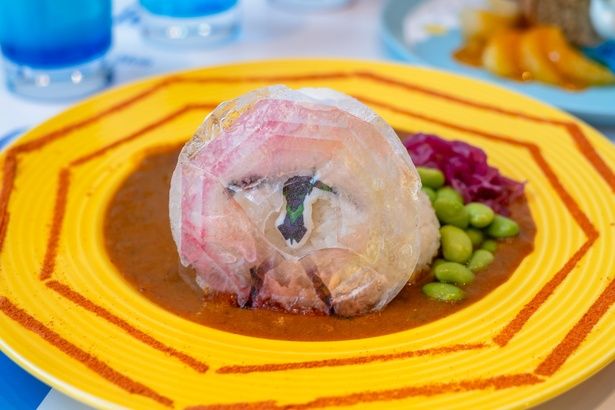 初号機スパイスチキンカレー(1950円)