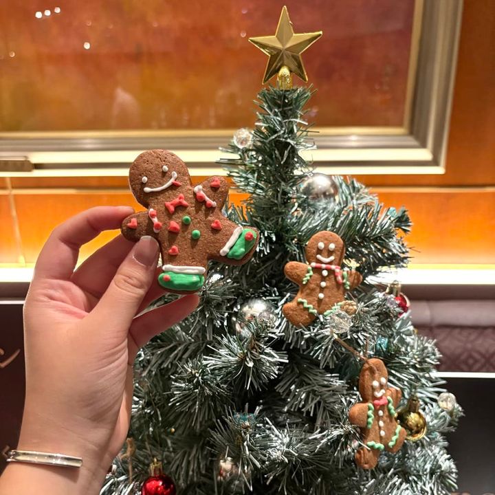 ジンジャーブレッドマンのオーナメントクッキー