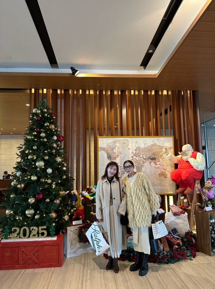 MOTOMIさん12月ブログ_日本平ホテルお友達と