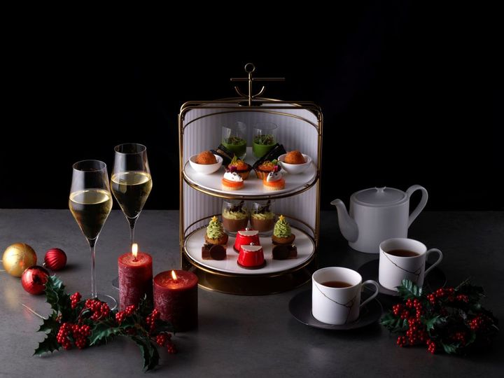 クリスマス ナイトアフタヌーンティー with リンツチョコレート