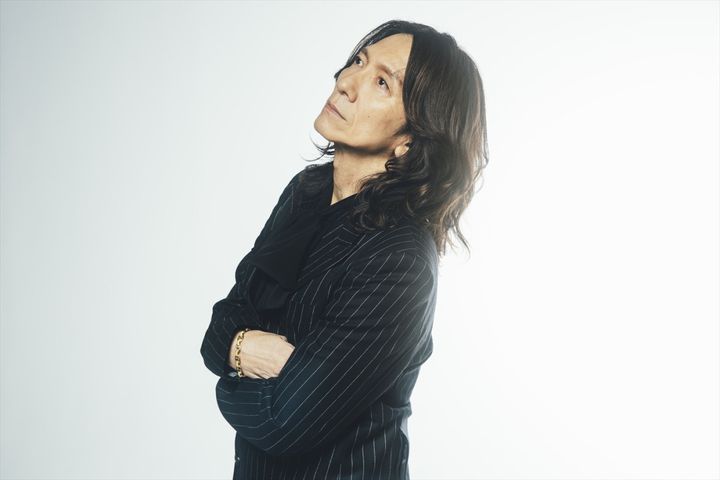 吉井和哉 写真：横山マサト width=