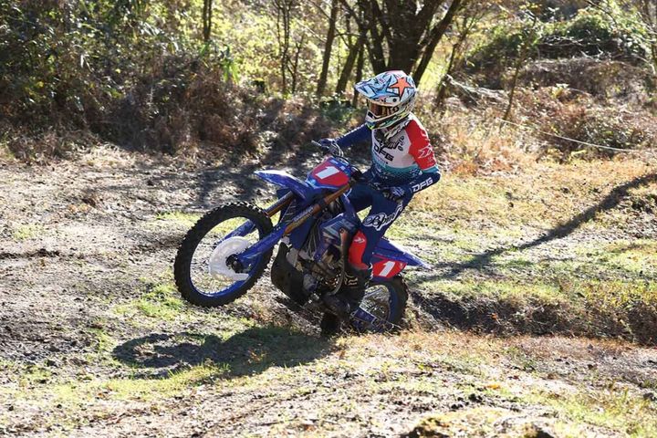 海外トップライダーの内側が腰が落ちている理由【馬場亮太のエンデューロチャンピオンライテク】