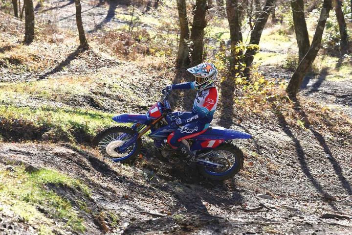 海外トップライダーの内側が腰が落ちている理由【馬場亮太のエンデューロチャンピオンライテク】