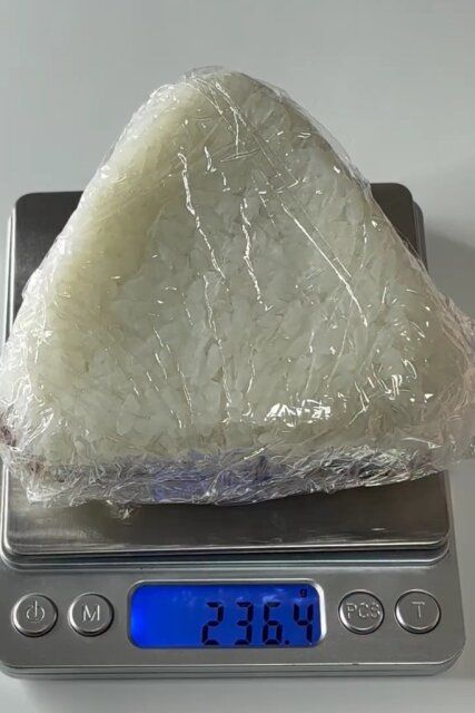 2段おにぎり弁当箱 おにぎりの重さ