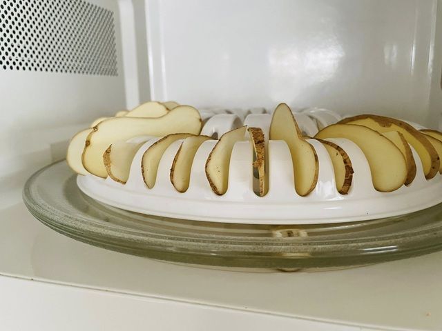 ダイソー 電子レンジ チップスメーカー 使い方 電子レンジで加熱