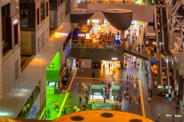 京都駅ビル構内 写真