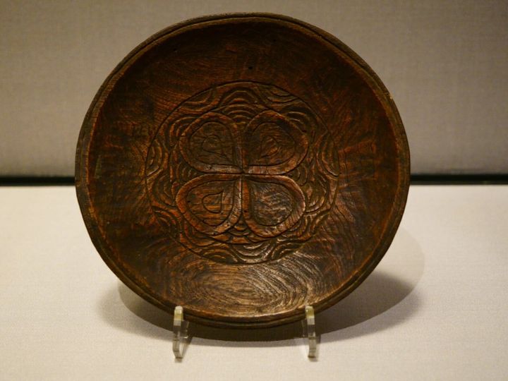 All About ニュース編集部が全国250人を対象に実施した好き＆買ってみたい伝統工芸品に関するアンケートの調査結果から、好き＆買ってみたい「北海道・青森県の伝統工芸品」ランキングを発表！ 2位「二風谷イタ」を抑えた1位は？