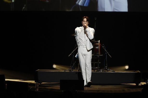 ファンが大勢詰めかけていた (c)現役歌王 JAPAN 製作委員会