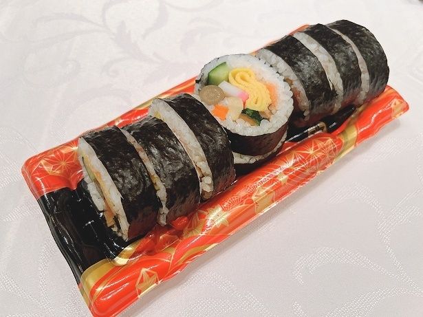 「十品目のおばあちゃん巻き」はやさしい味わいの太巻き