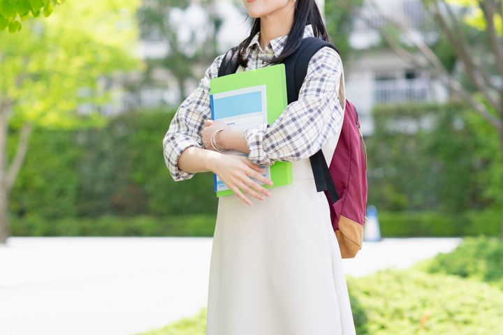 「なぜ女子大？共学に行けばいいのでは？」という疑問が噴出