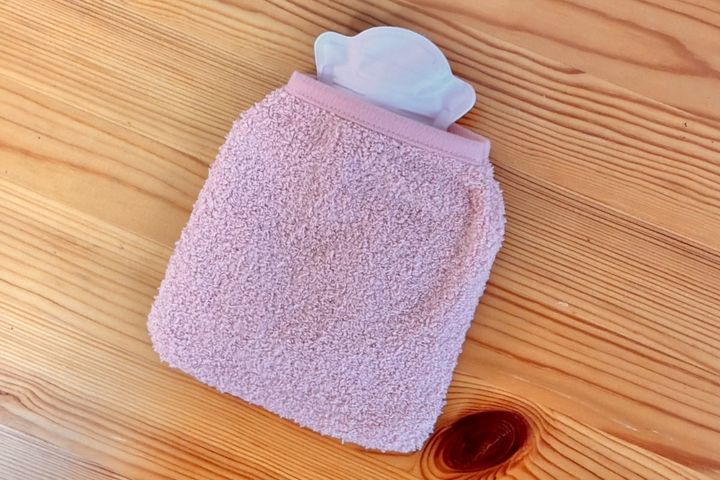 湯たんぽは100均で買える？その実力もチェック【ダイソー・セリア・キャンドゥ】