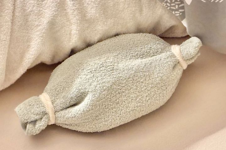 湯たんぽは100均で買える？その実力もチェック【ダイソー・セリア・キャンドゥ】