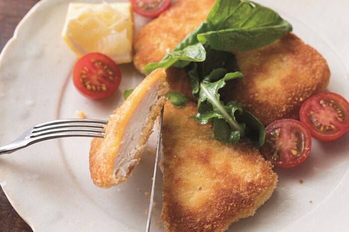 【笠原将弘さん】1枚150円の鶏むねで作る「ミラノ風カツレツ」。大さじ2杯入れるだけで魔法のように美味しくなります♪