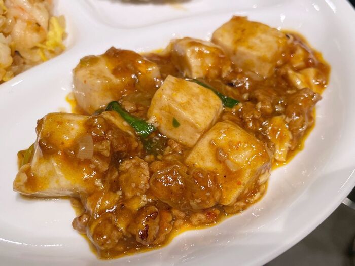 【プロも本気惚れ】フッ素加工なしで“こびりつかない”コレールの「新型フライパン」に大注目！ミシュランシェフが絶賛する実力とは？