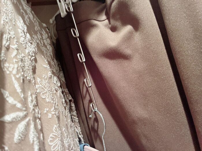 【ダイソー】100均パトロール速報！謎バーの正体は『コーデチェック』にも使える優秀品でした♪