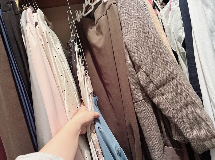 【ダイソー】100均パトロール速報！謎バーの正体は『コーデチェック』にも使える優秀品でした♪