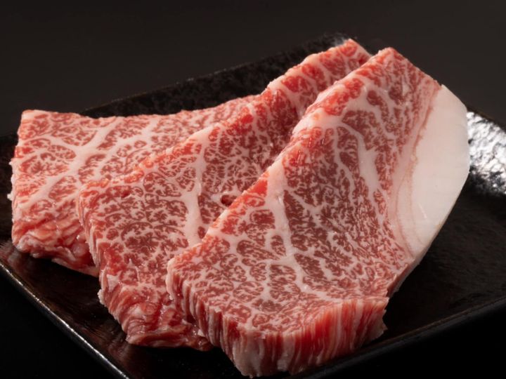 All About ニュース編集部が全国250人を対象に実施した「ご当地グルメに関するアンケート」の調査結果から、旅先で食べたい「宮城県のご当地グルメ」ランキングを発表！ 2位「仙台牛」を抑えた1位は？