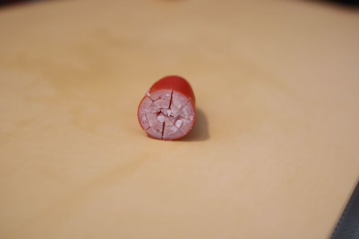 お弁当の中から『応援ウインナー』が登場♡「みんながんばれっ！」心がほっこりする〈簡単飾り切り4選〉に挑戦！