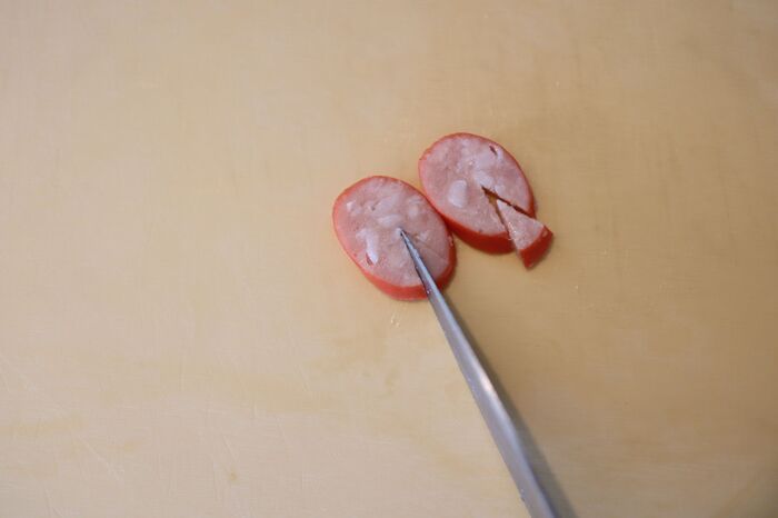 お弁当の中から『応援ウインナー』が登場♡「みんながんばれっ！」心がほっこりする〈簡単飾り切り4選〉に挑戦！