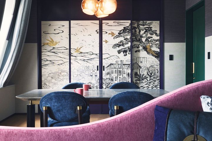 異文化が融合したユニークなカルチャーを体感できる客室「和華蘭ベイビュースイート」のインテリア