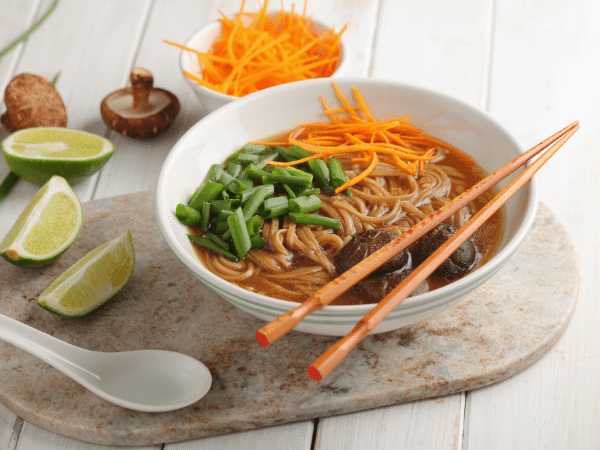 やってはいけないお箸の置き方