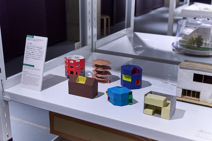 1/100の縮尺。丁寧に着色されている