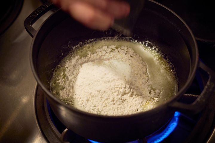 薄力粉を入れる