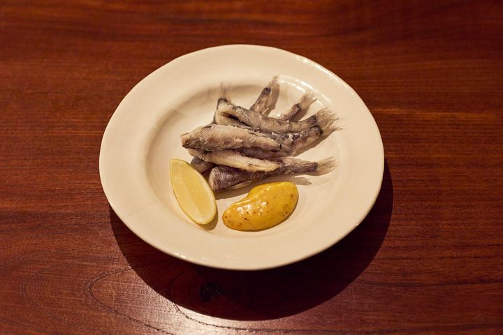 アイオリソースとレモンを添えたら完成。