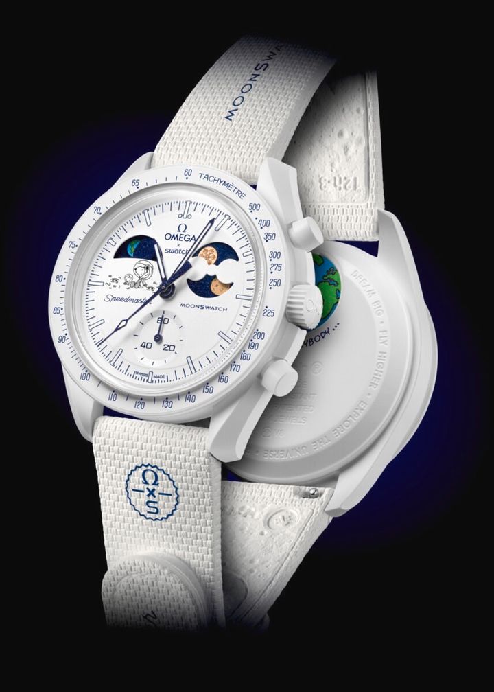 sc01_25_MoonSwatch_SO33W701L_december_double expo_SD.jpg